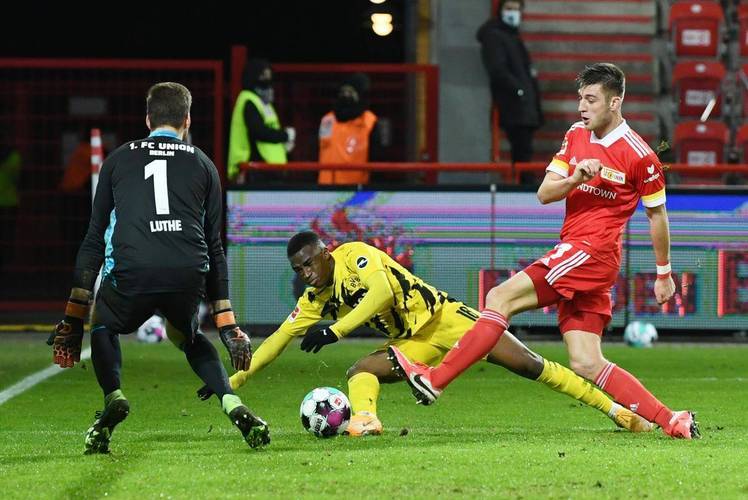 波鸿遭遇近期连败,球队现状堪忧 波鸿遭遇近期连败,球队现状堪忧