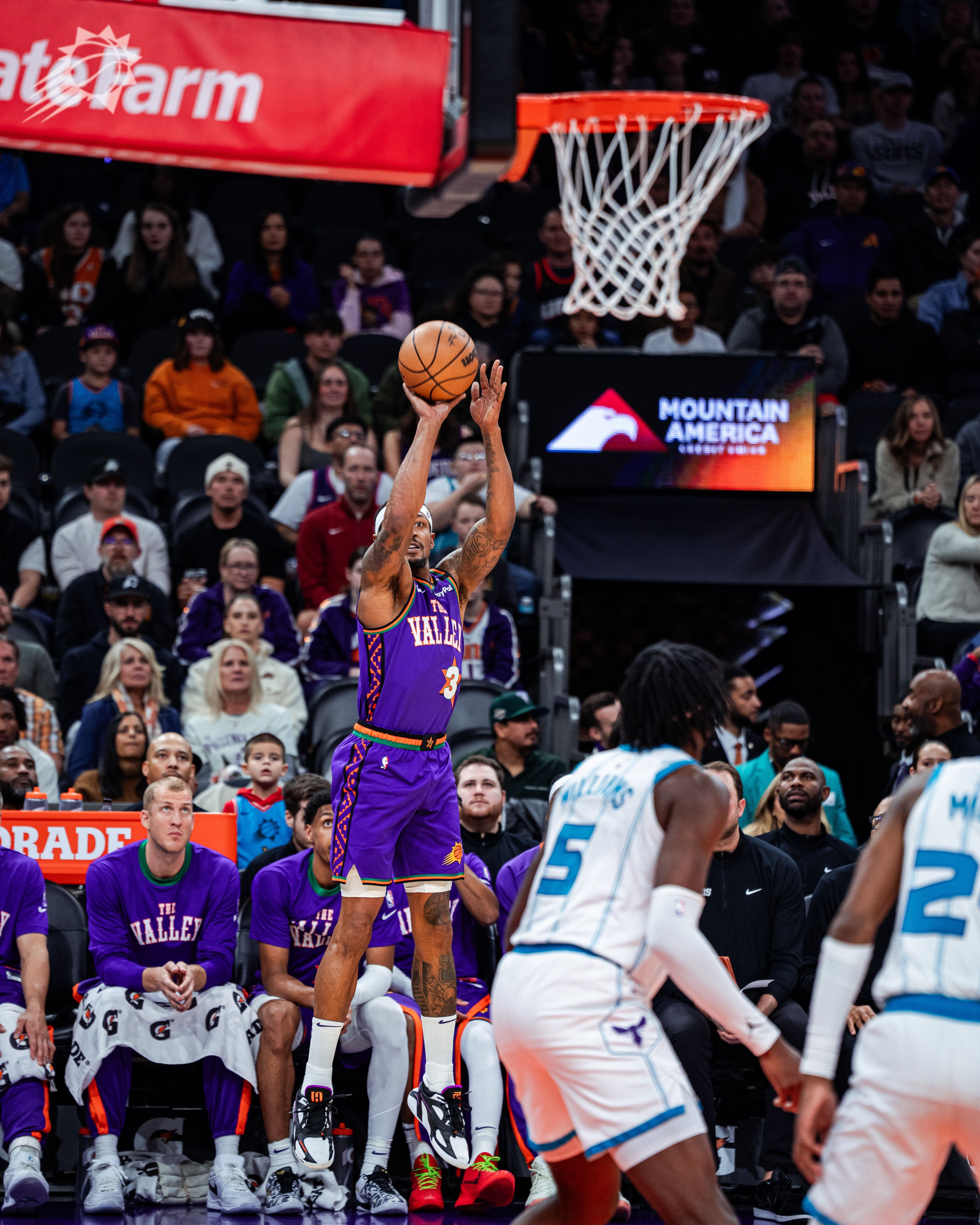 关于勇士惜败黄蜂,西部第二席位有所动摇的信息