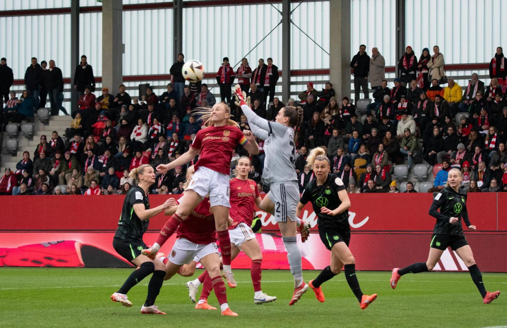 1xBit体育活动-沃尔夫斯堡逆袭成功,夺得关键胜利