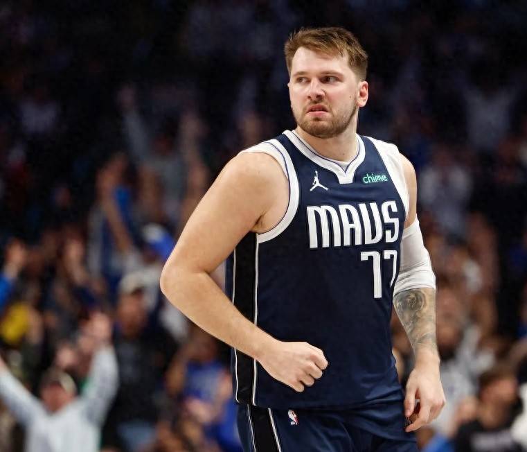 1xBit体育新闻-关于荣耀登顶:篮球巨星卢卡-东契奇斩获联赛冠军的信息