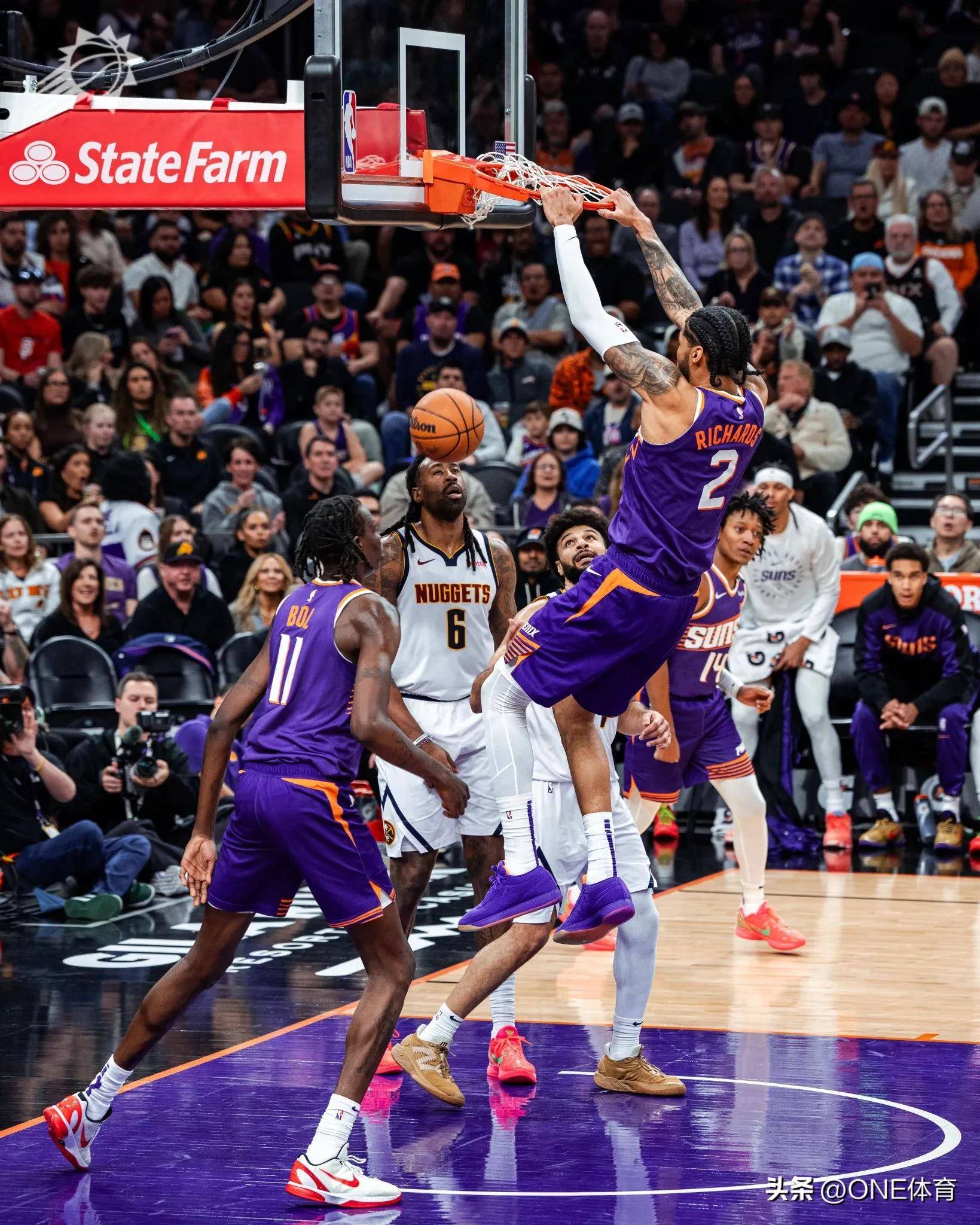 美国男篮横扫俄罗斯,杜兰特再次砍下分 美国男篮横扫俄罗斯,杜兰特再次砍下分