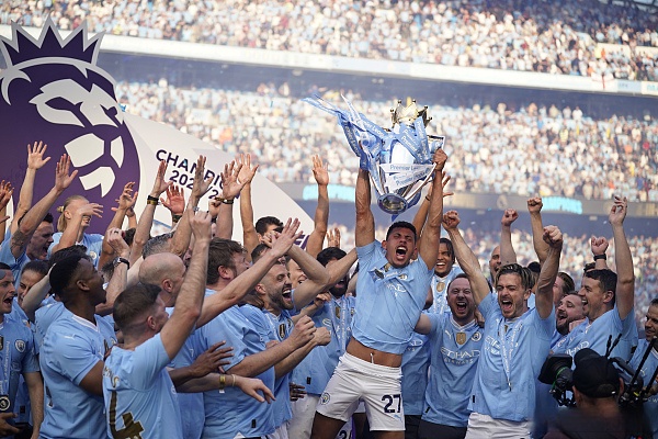 1xBit体育培训-双杀对手!曼城队在比赛中取胜