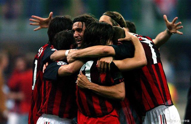 佛罗伦萨客场大胜,扩大积分差距的简单介绍 佛罗伦萨客场大胜,扩大积分差距的简单介绍