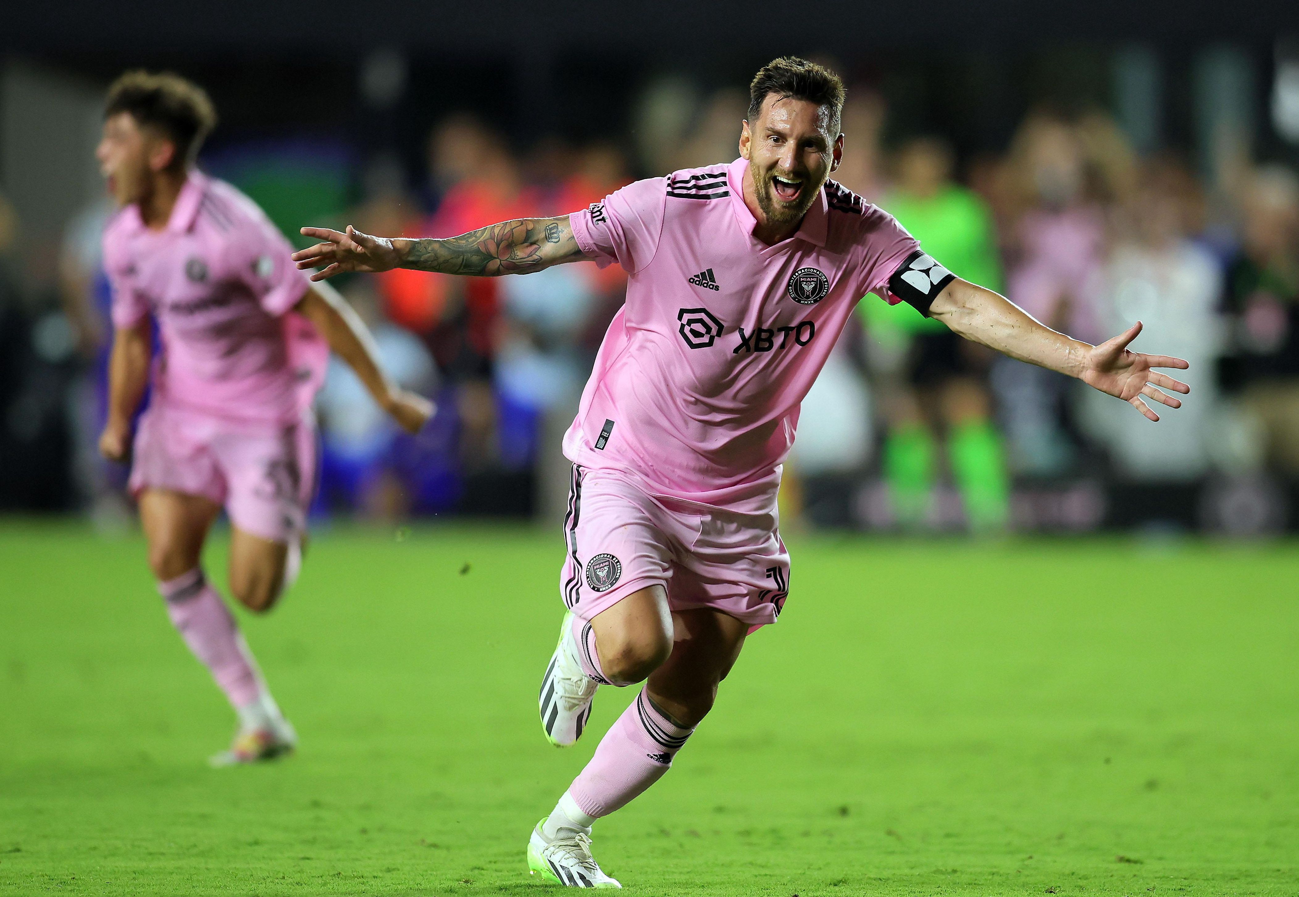 包含梅西将在2021年离开巴塞罗那俱乐部,结束20年传奇生涯的词条 包含梅西将在2021年离开巴塞罗那俱乐部,结束20年传奇生涯的词条