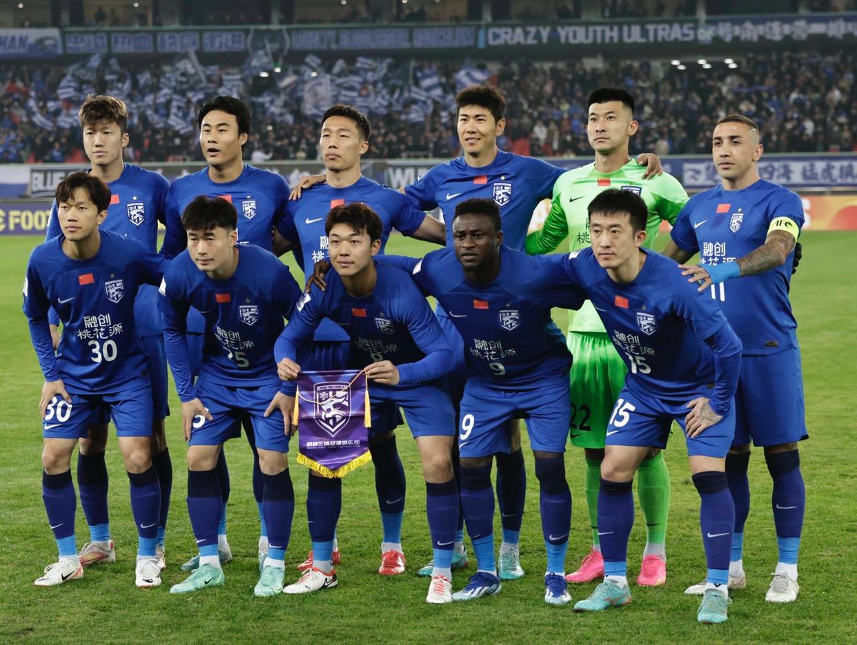 1xBit体育中国官网-申花队大胜贵州,球员们庆祝满场