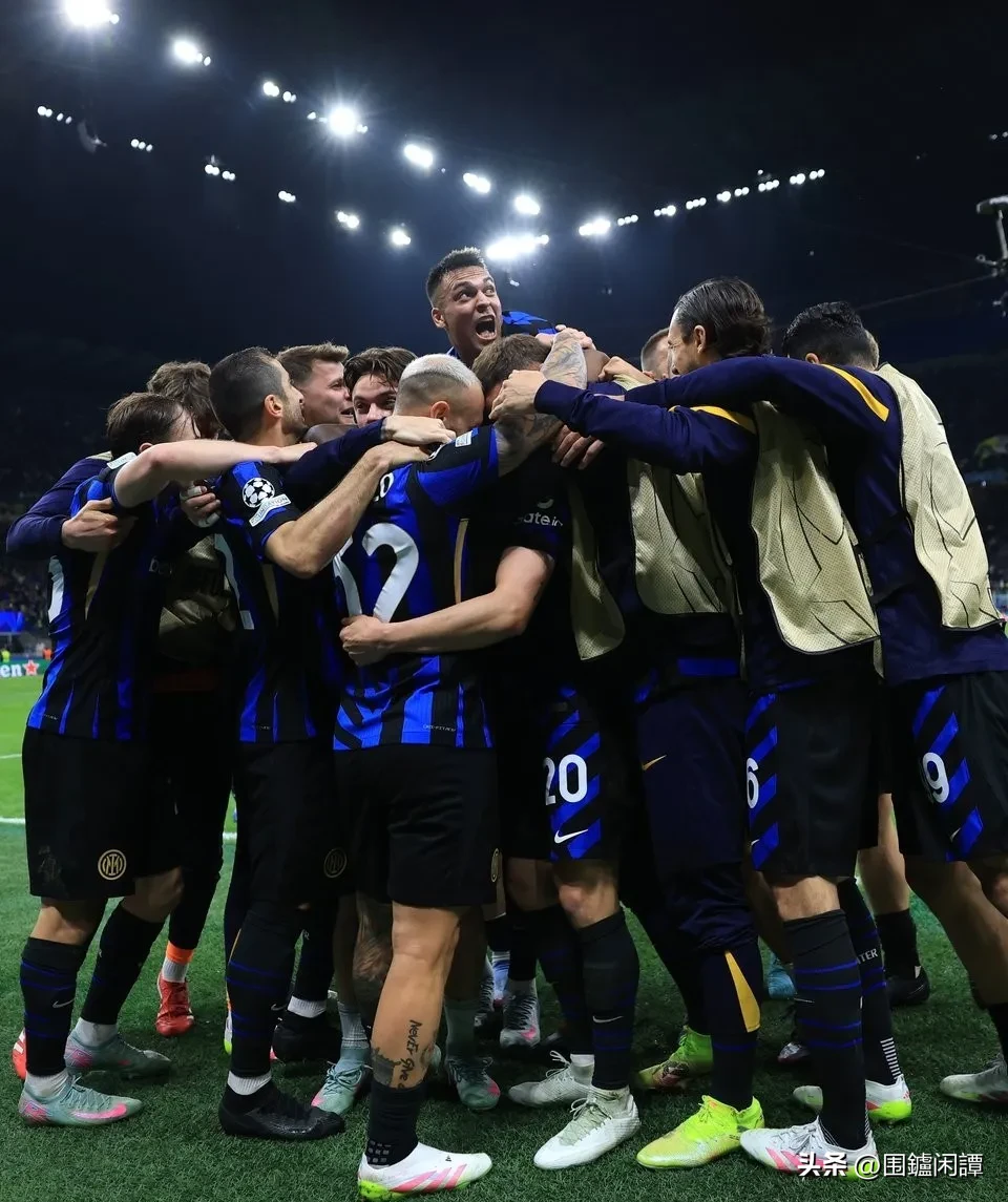 梅西破门带领巴萨逆转胜,球迷欢呼雀跃 梅西破门带领巴萨逆转胜,球迷欢呼雀跃