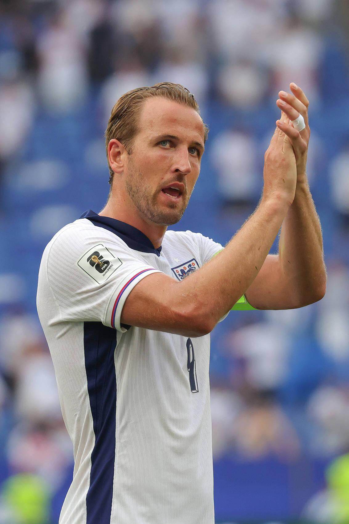 英格兰传奇球员退役,结束辉煌职业生涯的简单介绍 英格兰传奇球员退役,结束辉煌职业生涯的简单介绍