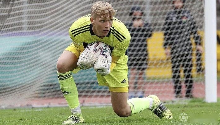 1xBit体育亚洲官网-关于美国门将因私人原因缺席训练,球队关注其情况的信息