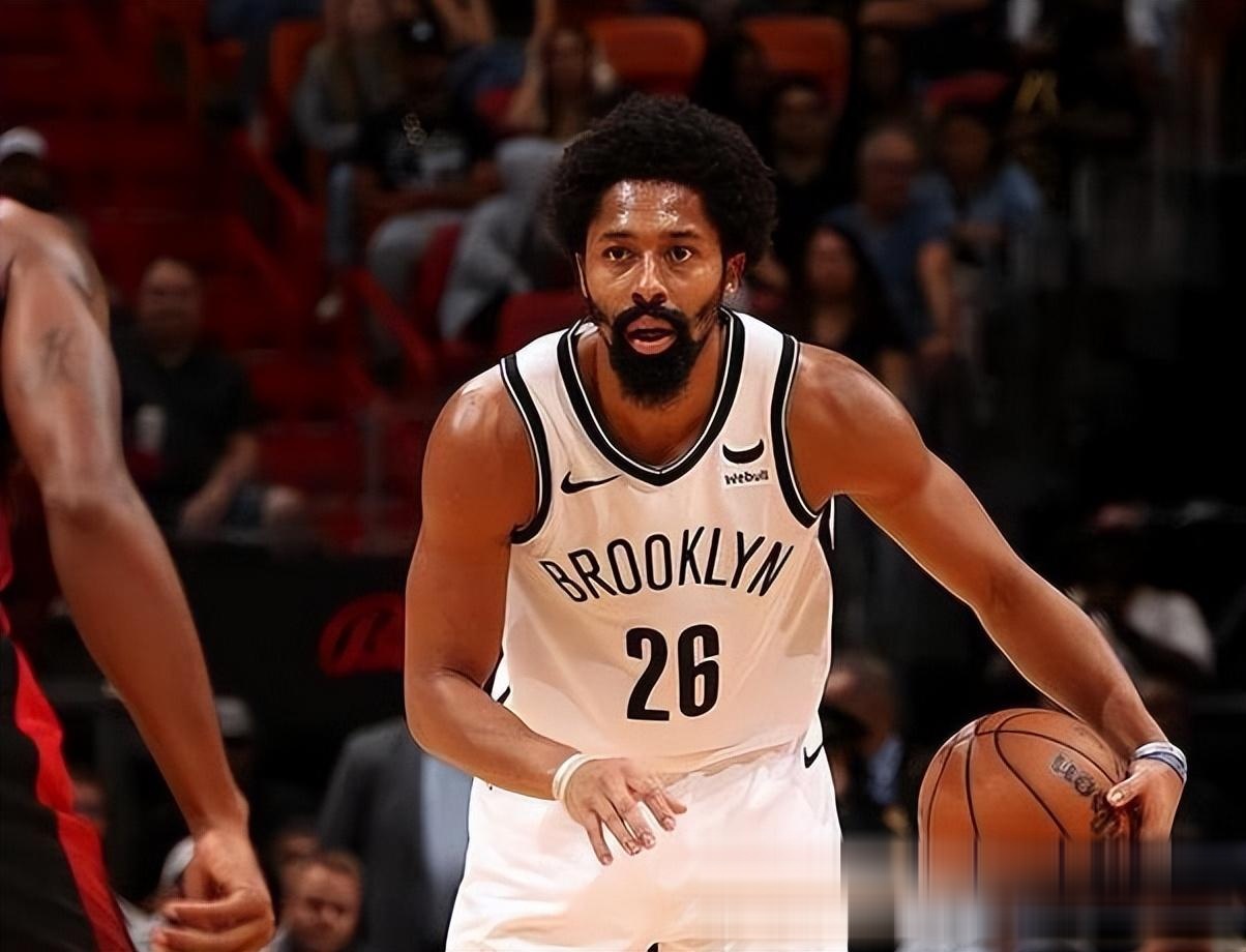 雄鹿逆转篮网，近期NBA比赛热点还原