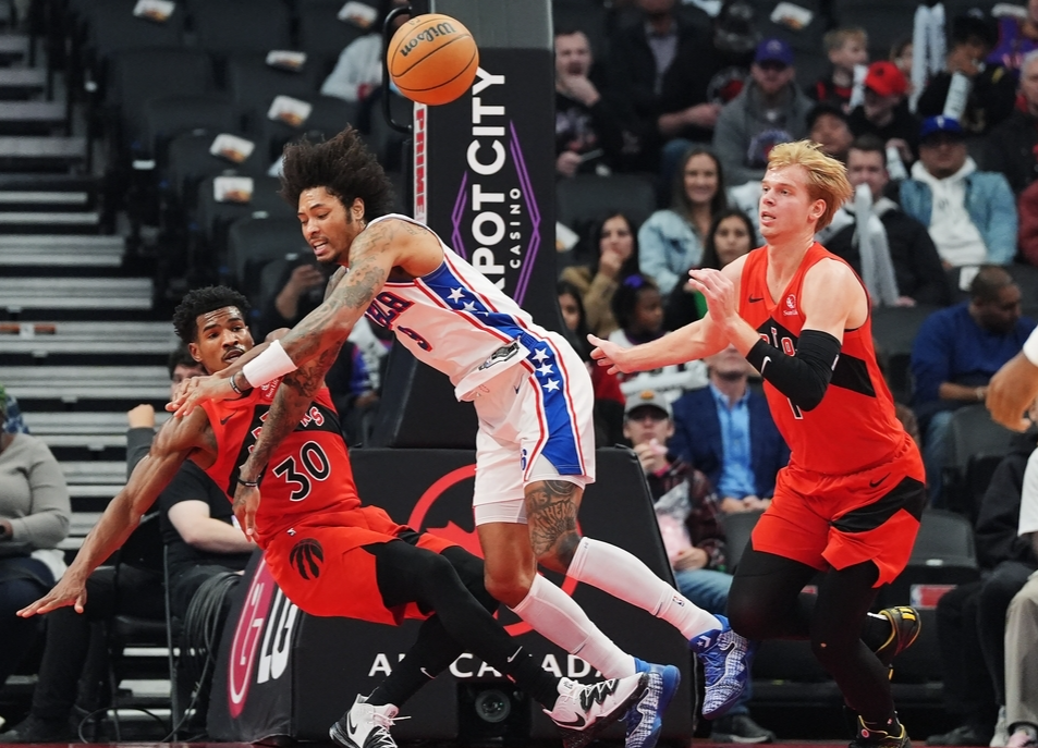 76人险胜雄鹿，黄蜂战胜骑士遭遇两连败的简单介绍