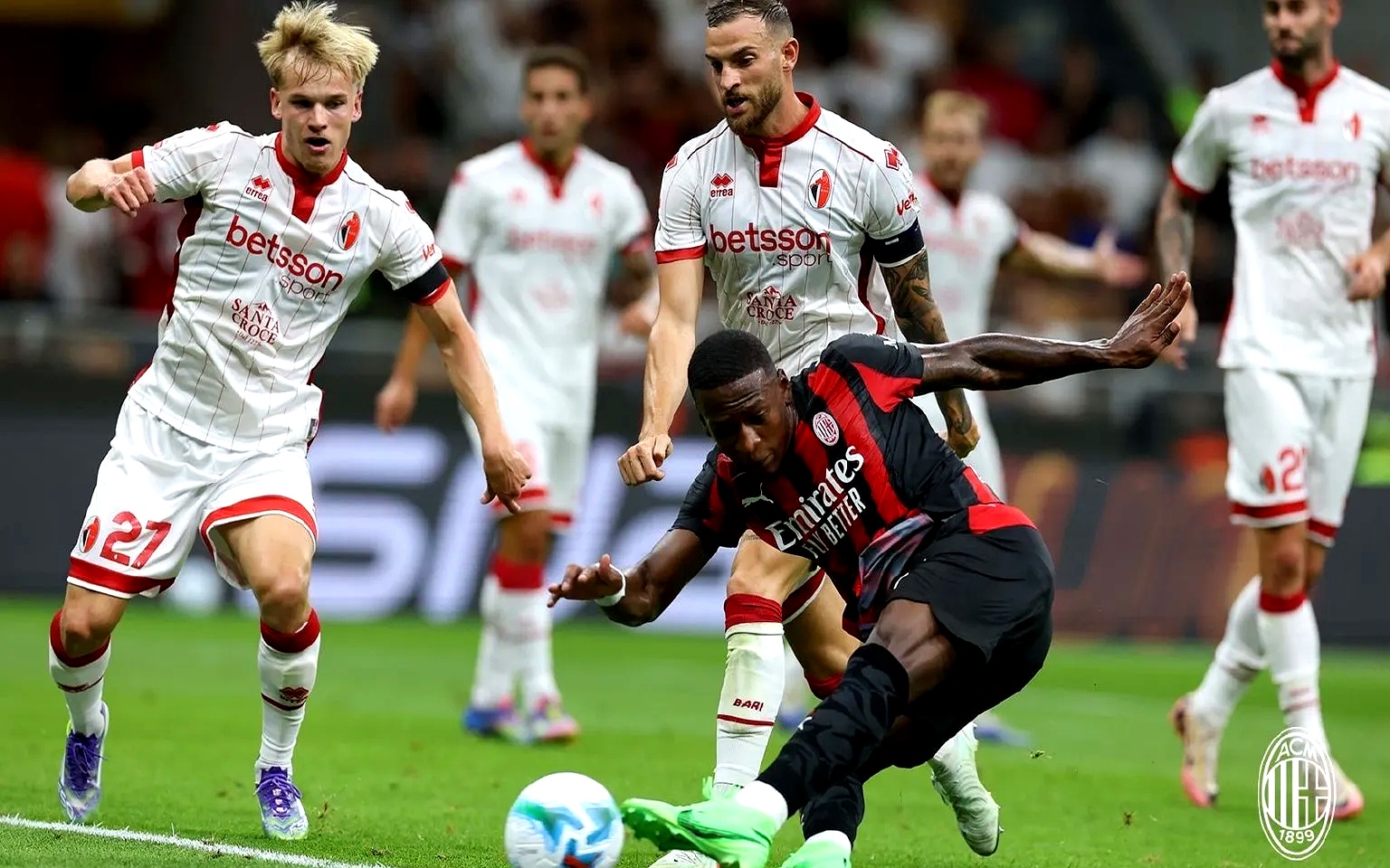 外籍球员集中训练备战，争取出色表现