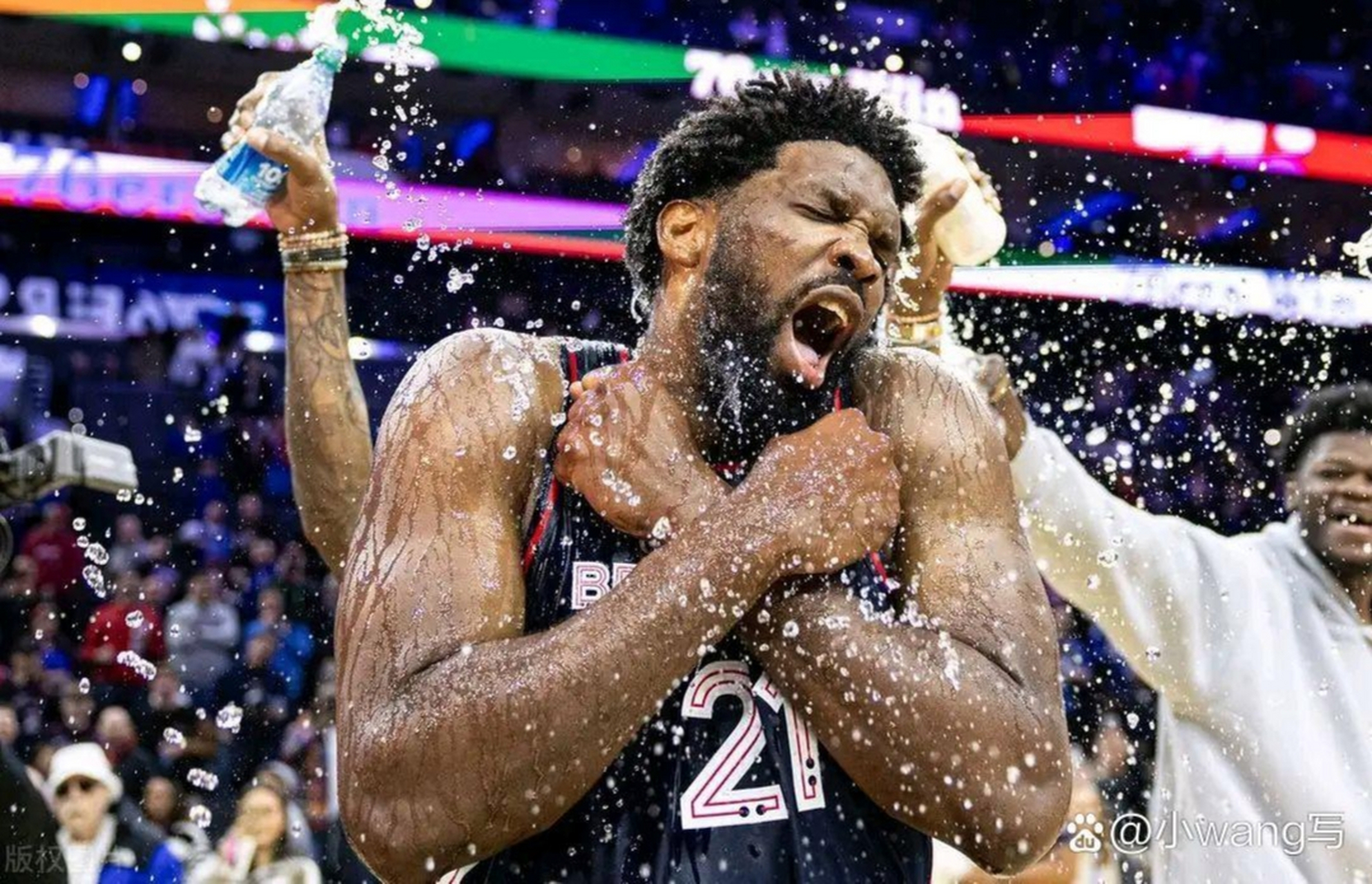 1xBit体育视频-包含紧要时刻发力，巨星带领球队获胜的词条