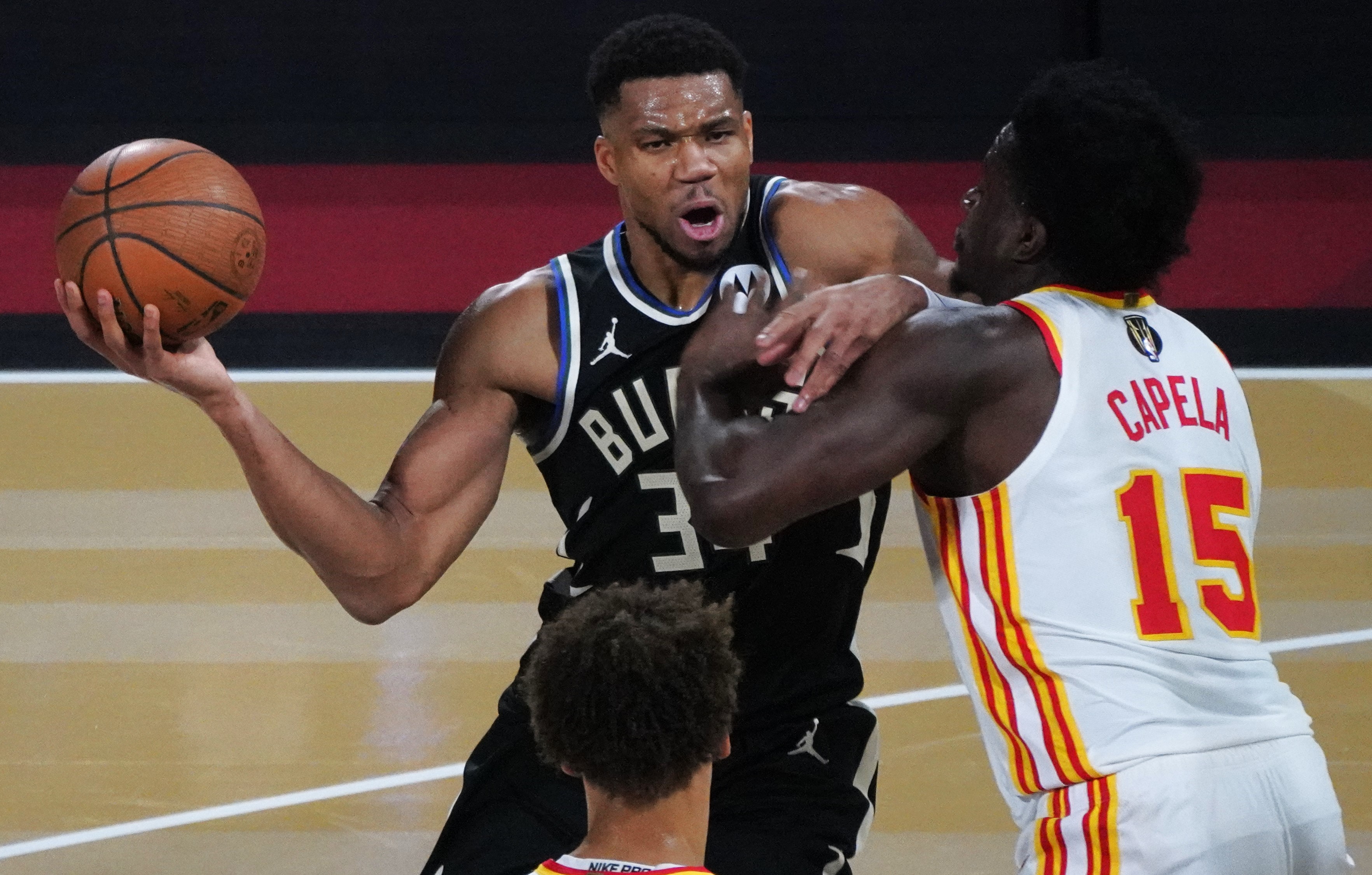 1xBit体育电竞-包含雄鹿主场惨败开拓者，遭遇两连败的词条