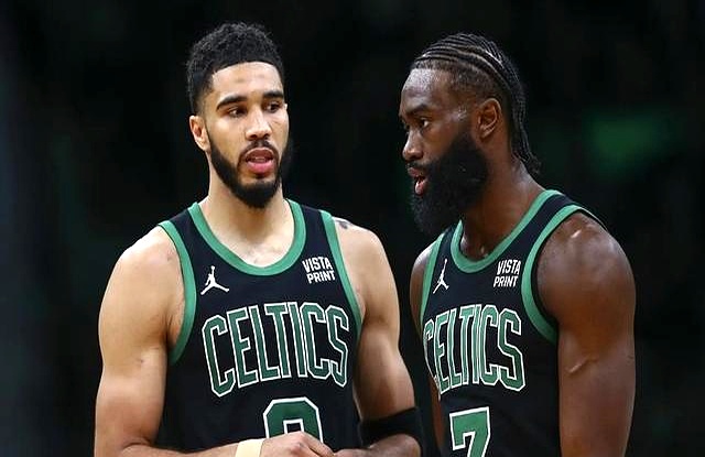 1xBit体育网站-意大利卫冕冠军客场逆袭，提升排名的简单介绍