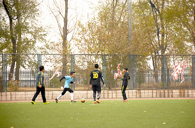 关于无压赛！比赛前双方球员均表示放松心态的信息